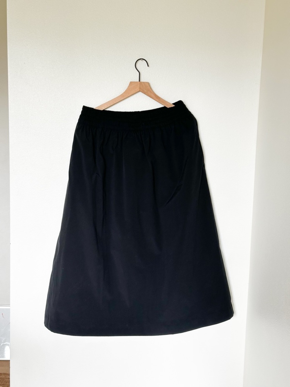 Athleta Black Elastic-Waist A-Line Skirt - Classic Women's Skirt Size Large